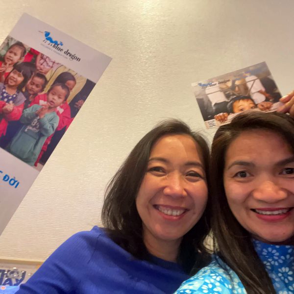 Blue Dragon và hai chị em Thủy